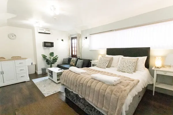 Studio bed