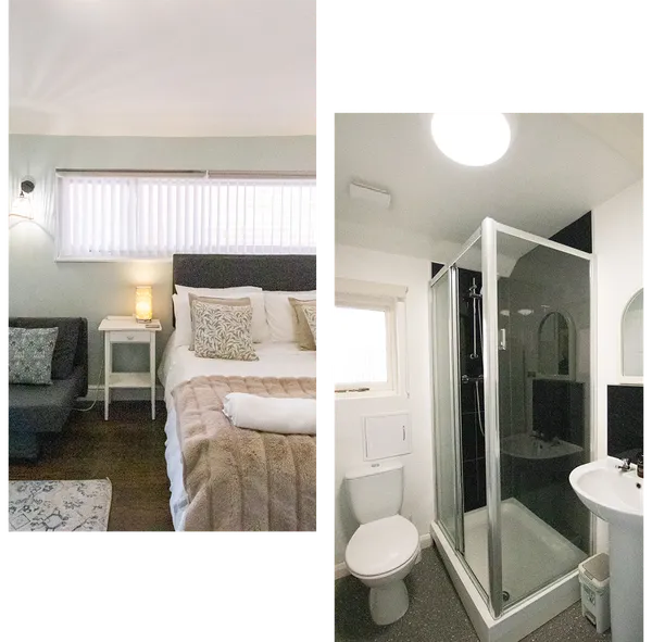 Double bed in the studio with private bathroom