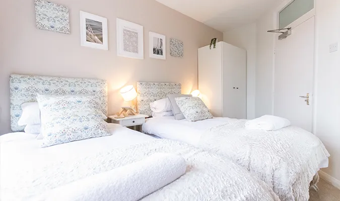 Twin room at Poole Park House